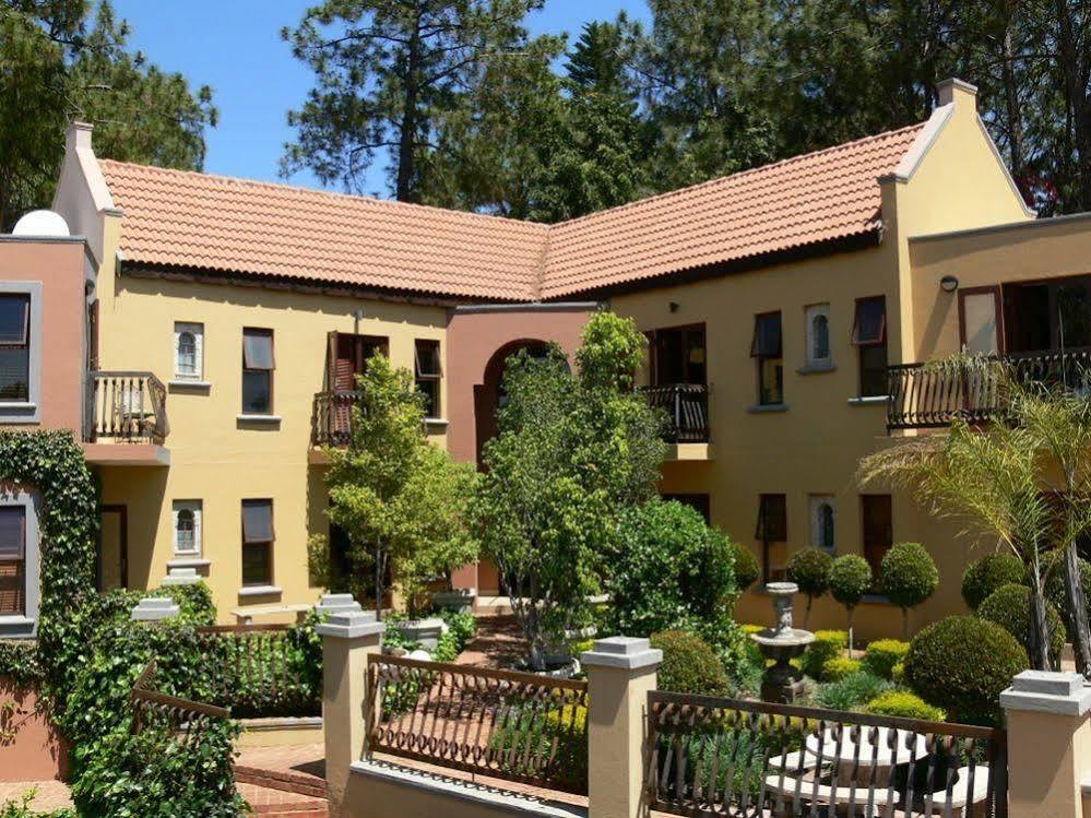 Bohemian Guesthouse - Преторія Екстер'єр фото